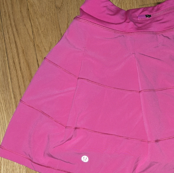 Pink lululemon skort size 14 - Picture 3 of 4